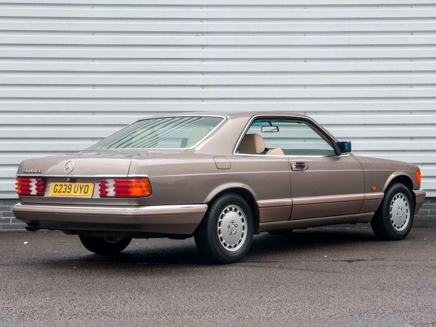  Mercedes-Benz 560 SEC (C126) 1985 года  (фото 15 из 35)